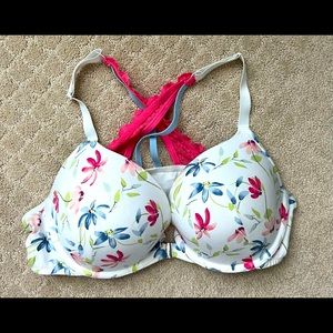 Racerback Boost Plunge bra by Cacique